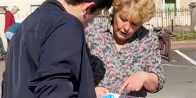 Mobilisation réussie au Marché de la Ferme : les Boisséens disent NON à la hausse des taxes imposées aux commerçants !